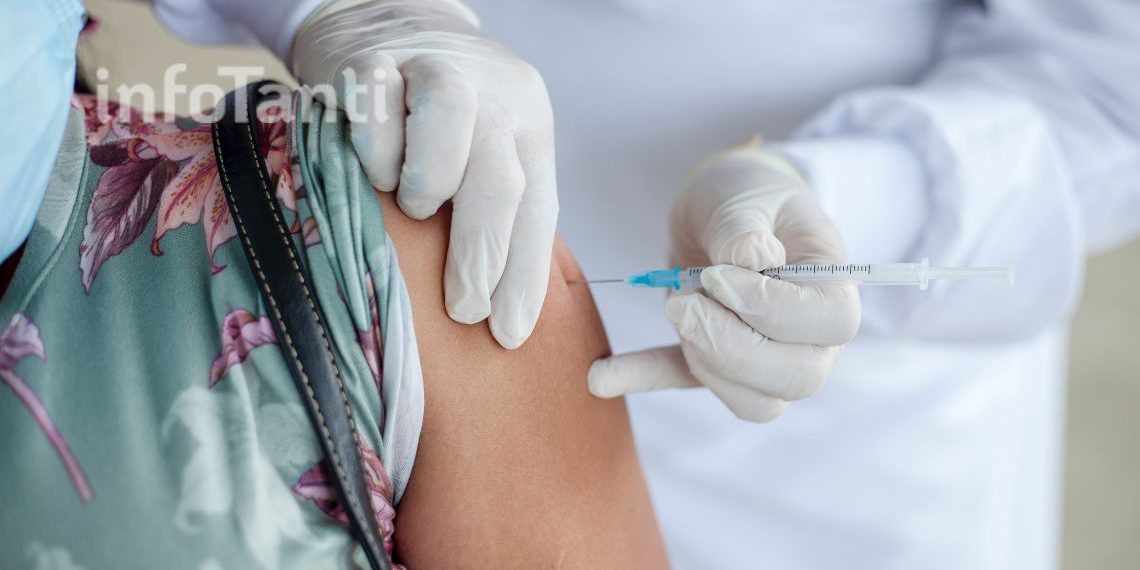 Prevención. Ante el aumento de casos en Argentina y el mundo, las autoridades recomiendan vacunación (Frank Meriño - Pexels)